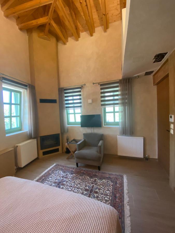 Aristi Boutique Stonehouse With Attic Apartment Exterior photo