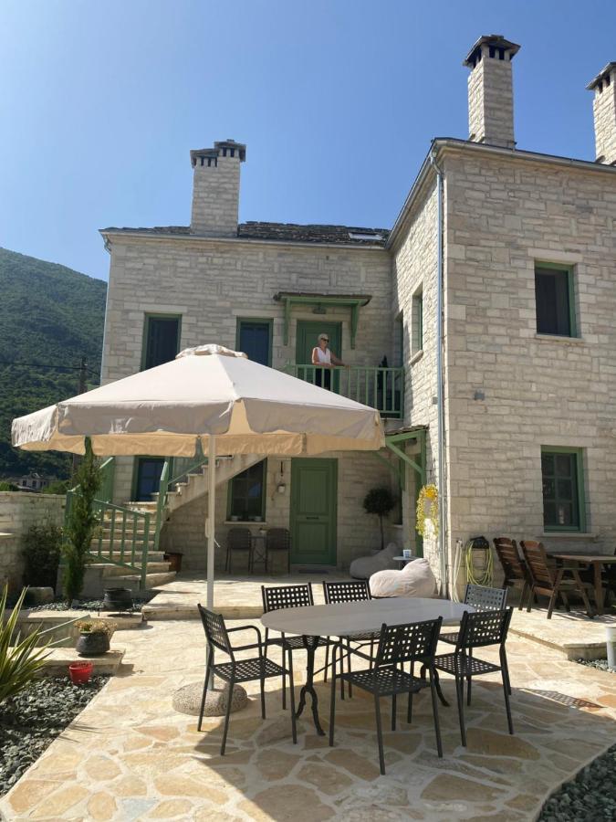 Aristi Boutique Stonehouse With Attic Apartment Exterior photo
